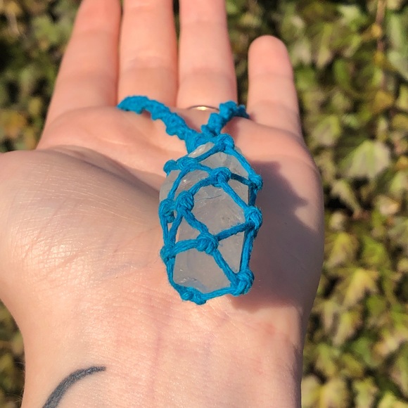 Clear Quartz Raw Macrame Necklace - Picture 4 of 8